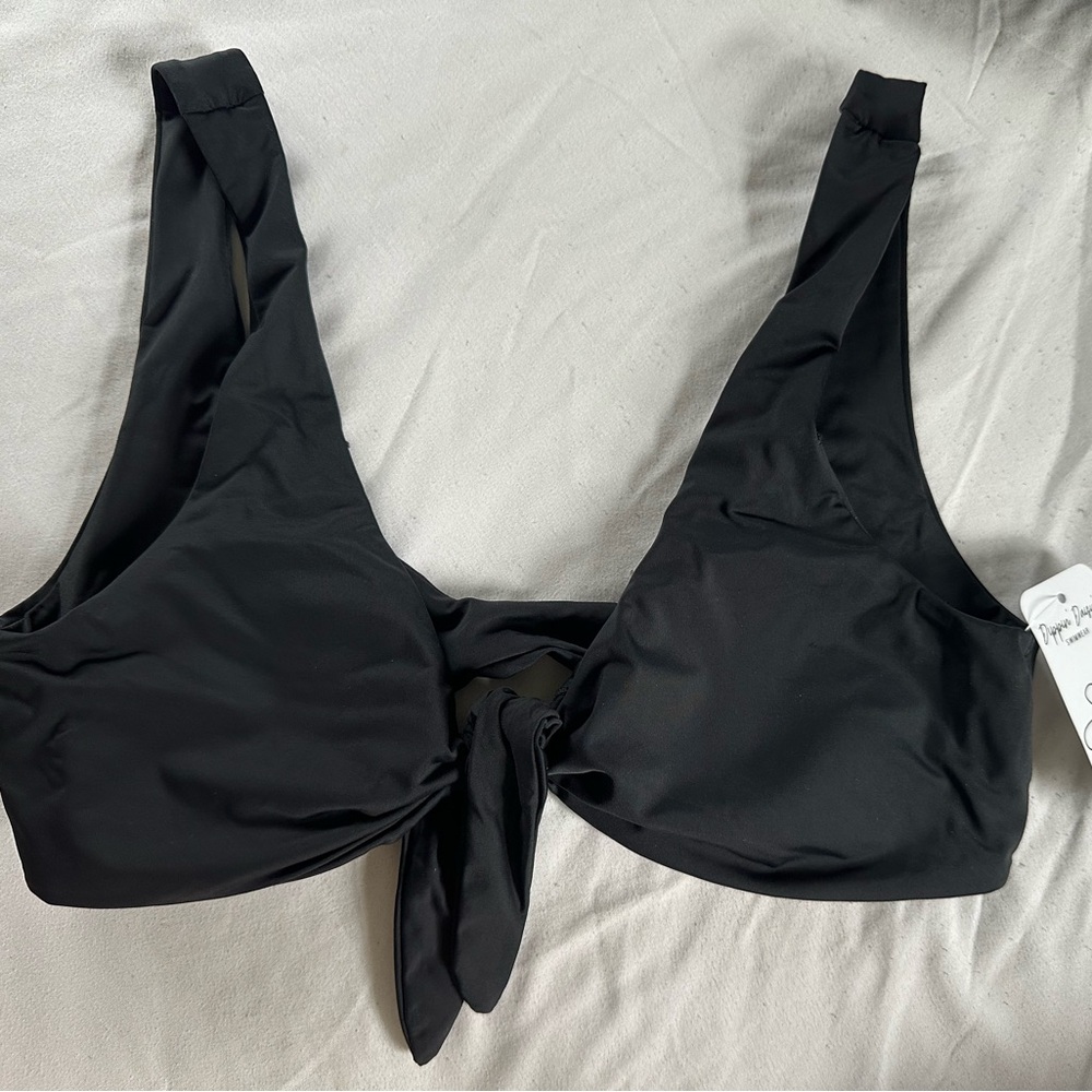 NWT Dippin’ Daisys Swim Suit Top